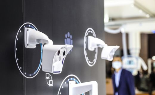 文汇报：“双十一”来了，“护眼好物”种草了吗？眼科医生盘点“红黑榜”