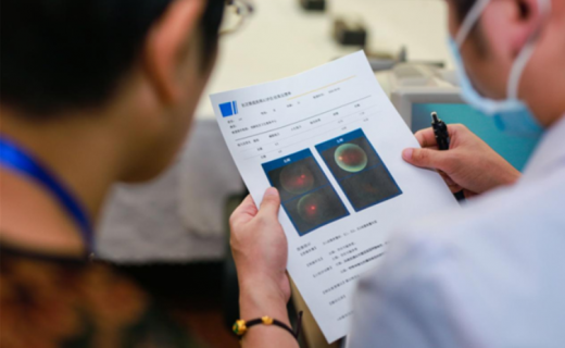 青年报·青春上海：@所有人！“热辣滚烫”要慎重，警惕“飞蚊”变“网脱”