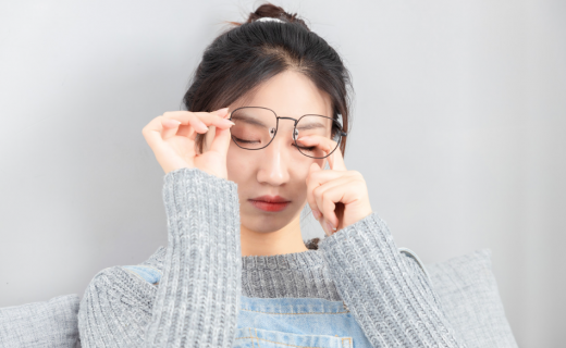 劳动观察：为什么这5种眼病在女性中高发？医生：雌激素改变、化妆、怀孕都是诱因