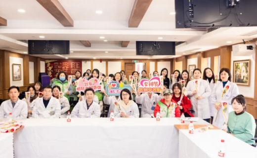 定格岁月韶华，致敬眼防巾帼英雄