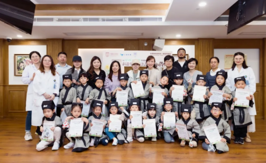 萌娃变身“小小中药师”，沉浸式体验中医药文化