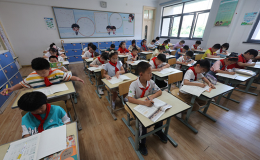 青春上海：青年调查｜开学了，家长又因座位焦虑了？保护学生视力学校其实有妙招