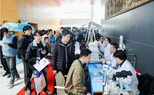 “全飞秒·圆军梦”公益项目活动圆满举行，上海市眼病防治中心积极助力学子圆梦军旅！