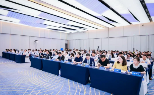 东方网：AI赋能基层医疗！长三角眼健康大会在沪举行，双临床研究项目启动