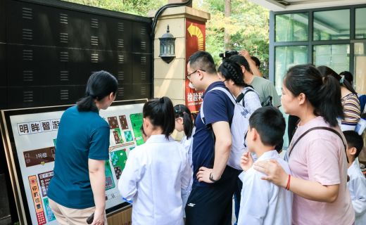 看看新闻：关注普遍的眼健康 体验智能眼健康管理