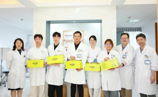 高温送清凉，关怀沁人心