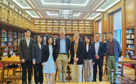 上海市眼病防治中心组团参访英国眼健康及公共卫生研究机构